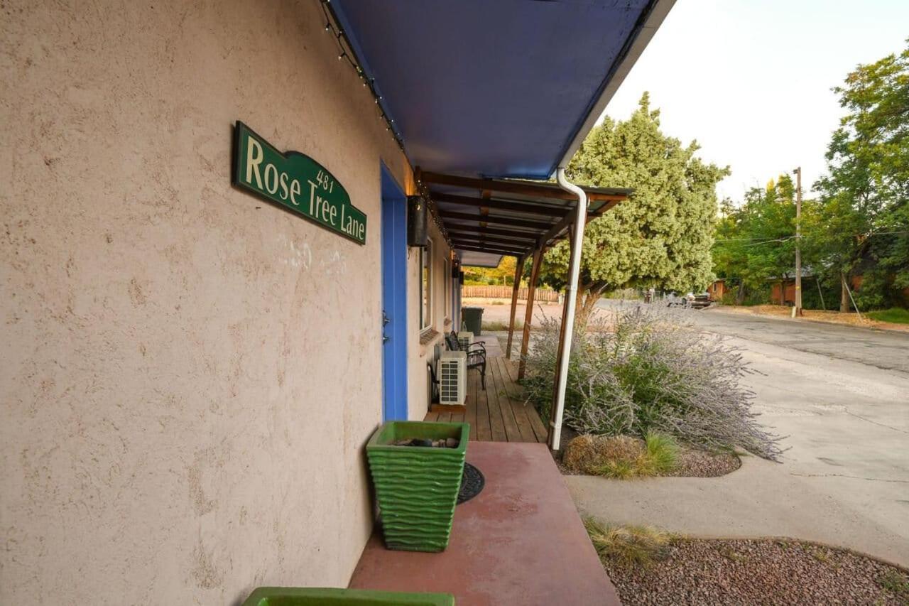 Cozy Adventure Pad Near Downtown - Rose Tree 2 Villa Moab Eksteriør billede