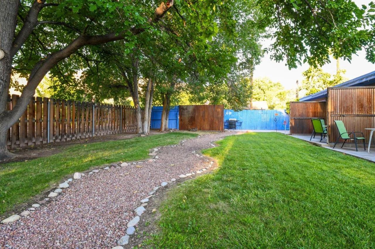 Cozy Adventure Pad Near Downtown - Rose Tree 2 Villa Moab Eksteriør billede